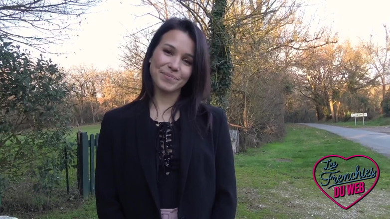 The Frenchies of the web: Melia, a Naughty Girl Discovering the Pleasures of the Flesh