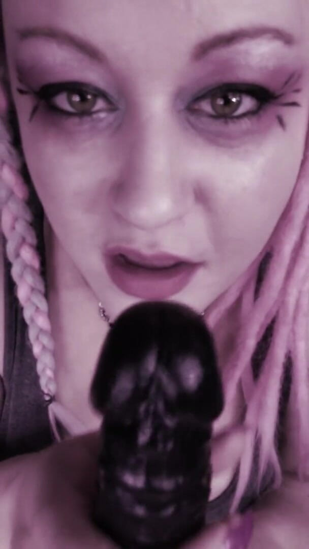 Campsissyboi: Je na čase, abyste přiznali, že sání ptáka je váš způsob života, řekněte mi...