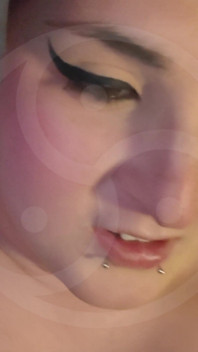 Grote tieten Aziatische Amerikaanse Sissy Tranny Trap werd gebruikt om haar papa-dom op te warmen voor het Main Event.