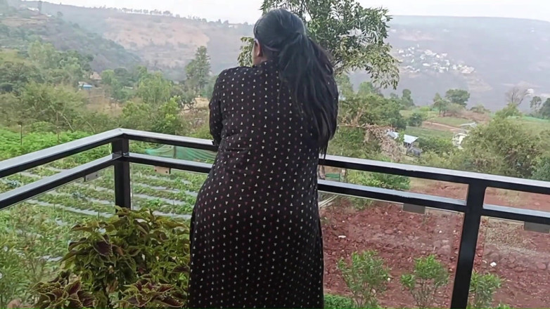 AbhiAkkisWorld: South Boy Fucked a Angry North Girl in a Hillstation...