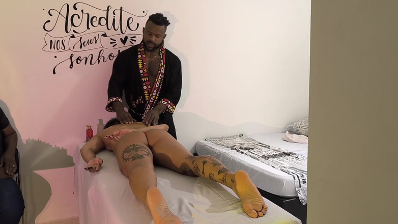 Nurseblack: Gentle Cuckold Took Wife to Have a Tantric Massage with...