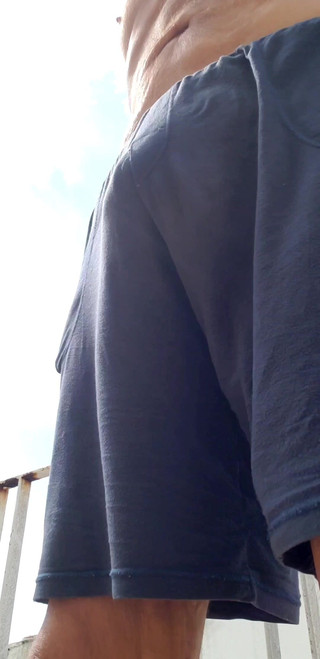 BBIG: Kuřačka pod boulí