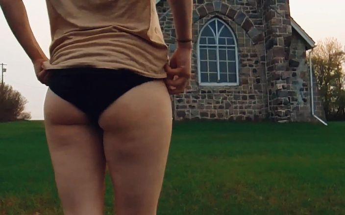 Wild sex summer tour: Churches Make Her Horny