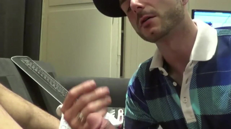 Sneaker Sex Kinky: Sucking cock with sneakers of his friend