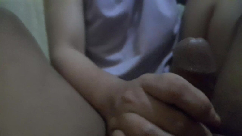 Angelina Pop: Bị vợ của ai đó dụ dỗ làm tình với anh...