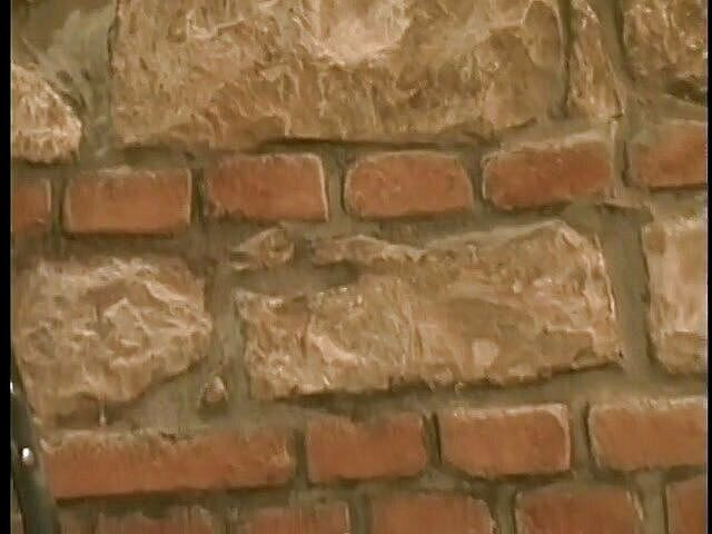 A Lesbian World: 던전에서 보지를 핥고 문지르는 Domina와 노예