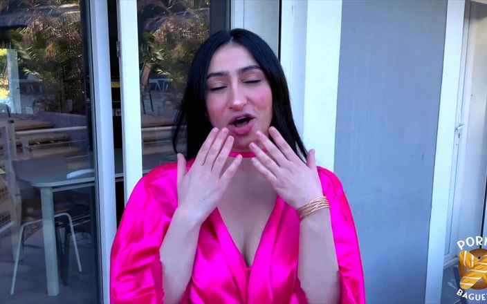 Porno Baguette: Didi se fait baiser par deux bites à gros nichons