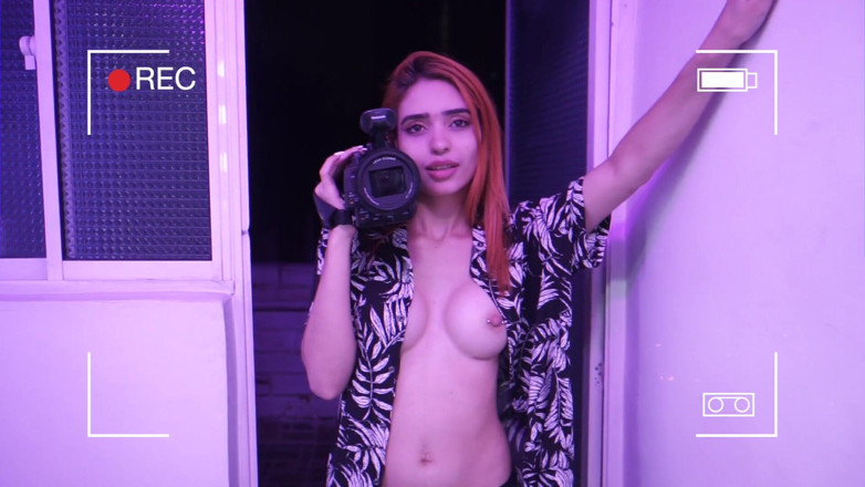 Cipriani: Thin redhead Latina plays with her body, dance, and masturbate