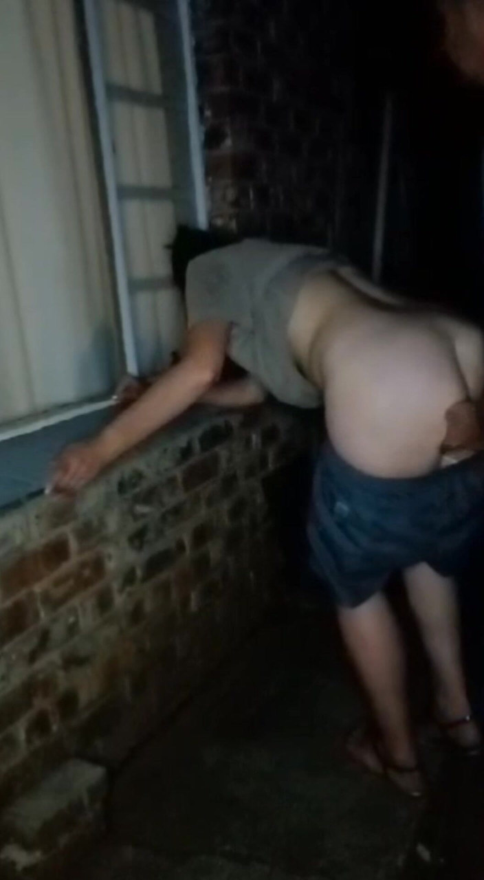 Bigjoefuckalott: Doar fute-o pe sora mea vitregă Wtf