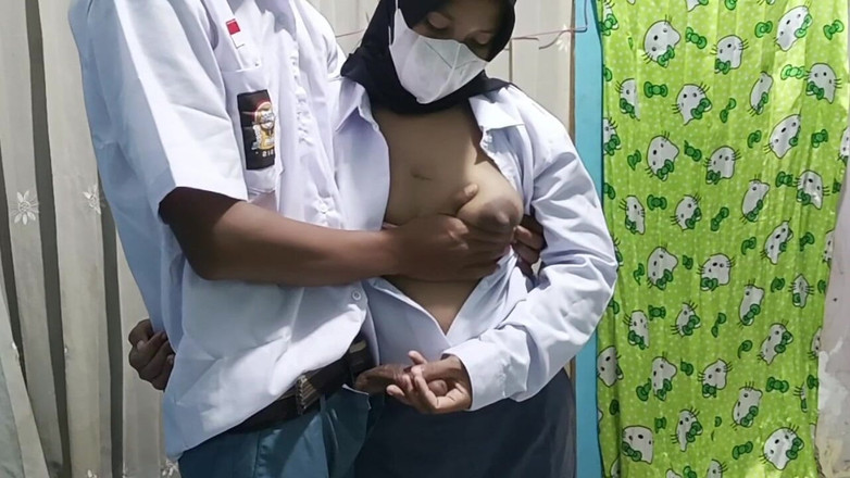 Rania: Студентка трахає свого хлопця після коледжу