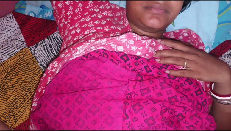 Jhuma boudi: Desi Bengali Wife Gets Fucked Doggy-style. Her Husband Encourages Her...