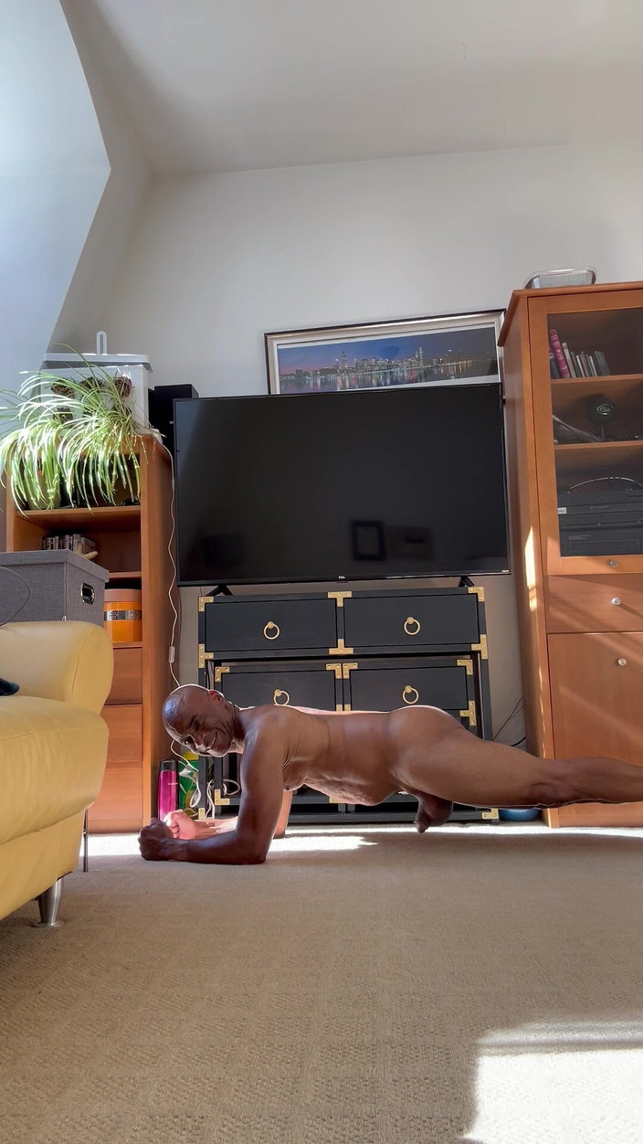 Reda Davis: 운동 후 판자