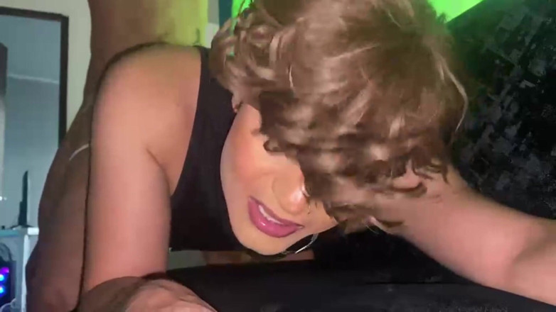 Tomas Styl: Femboy Ken czeka na swojego chłopaka, aby wyjść, aby zaprosić...