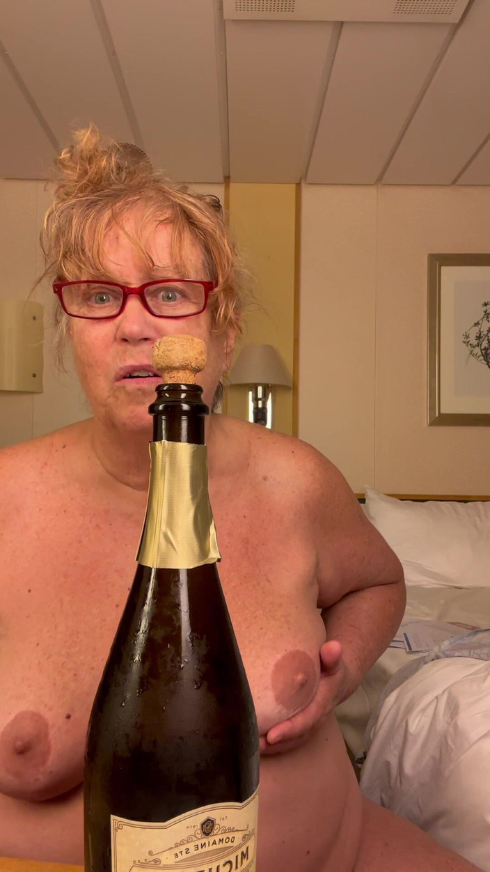 Big Ass 4 U: Bà già luôn có xxx điều trị