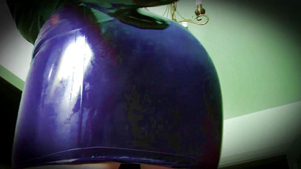 Goddess Celine: Ich ducke meine latexhandschuhe