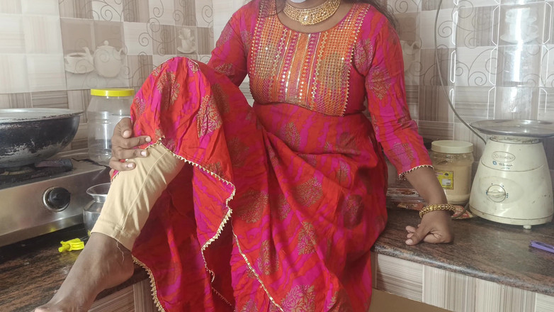 Laxi ammu: Desi v kuchyni