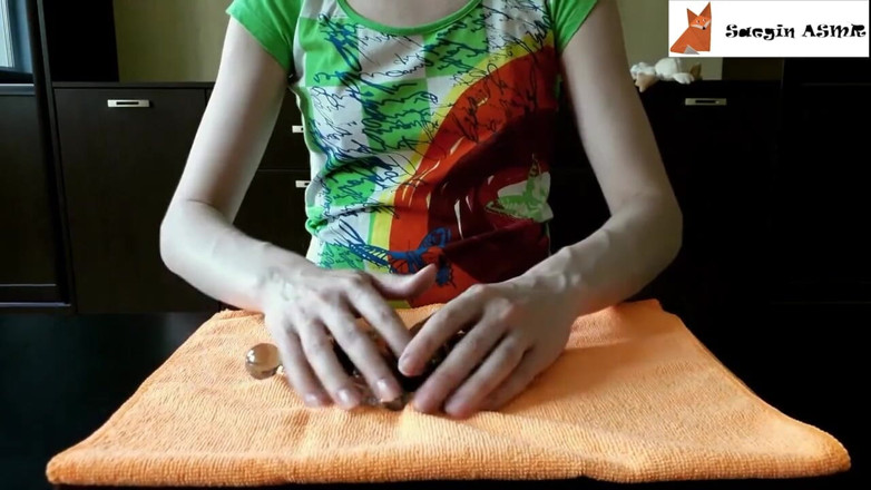 Saegin: 2[ASMR] Glass marbles and pebbles (no talking)