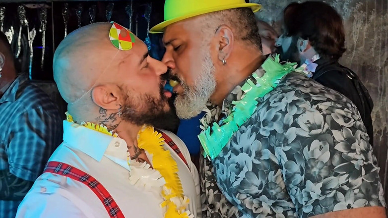 Rober_go: La Vigilia Di Capodanno X Orgia Fantasy