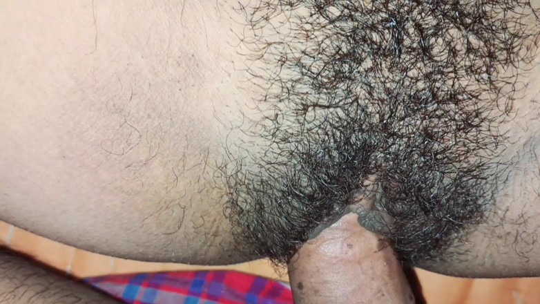 Trilokinath: Ho lasciato che la mia matrigna mi scopava nella lavanderia...