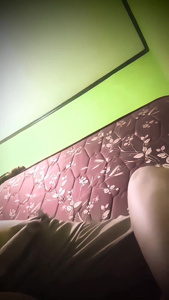 my_wife_chubby: 흑인 대물 자지에게 따먹히는 핫한 금발 밀프 그녀의 발정난 오르가즘을 만드네