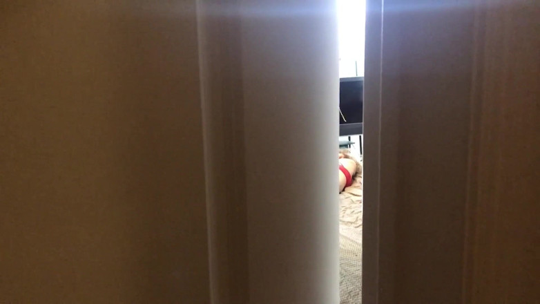 Erin Electra: MILF Lets Teen Fuck Her Pussy