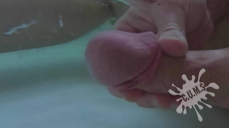 Cum Juggler: C.U.M.S - Närbild och rörelse långsam - Solo cumshot #37