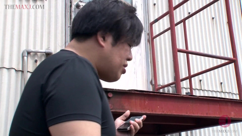 Asian happy ending: Cute Asian sucks his cocn in close-up POV
