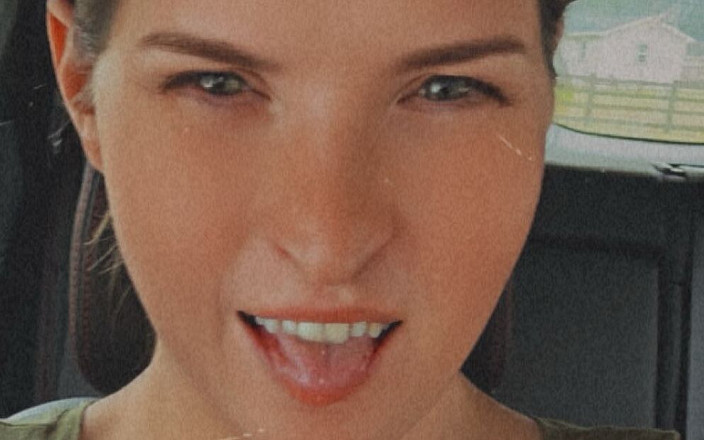 AveryxxclarkeTS: 娘娘腔假阳具深喉练习1