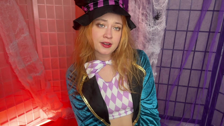 Sheryl X Sinclair: VEDERE LA PERSOANA 1 cu sclavul prost trebuie să lingă pantofii...