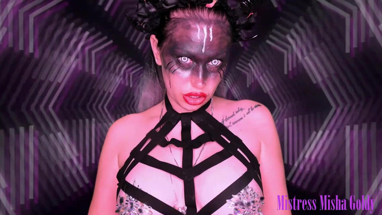 Goddess Misha Goldy: Succubus 안에 사정하면 인생에서 다른 어떤 것도 다시 만족할 수 없을 정도로 쾌락이 압도적일 것입니다! 메스메리진 주