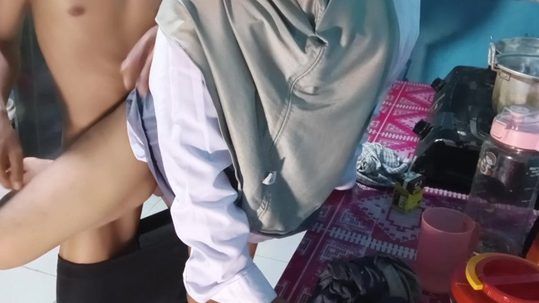 Rania: 義理の義姉が大学に進学する予定です