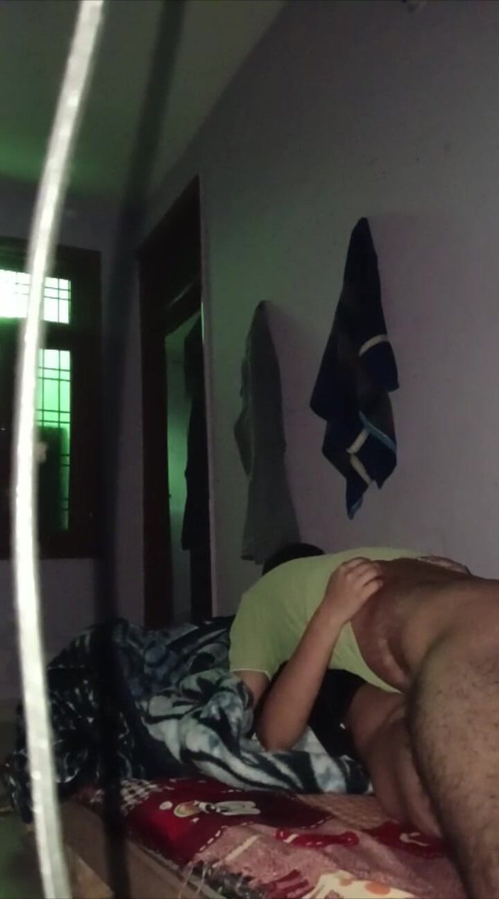 Rishi: Non voglio l'affitto, solo queta la sete della mia figa,...