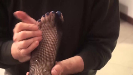 MMV and Eroticplanet Clips: Foot massage by a slave