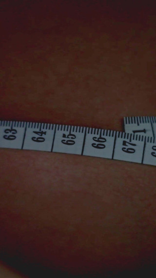 1THELMA: Lass uns diesen wunderschönen körper zusammen messen