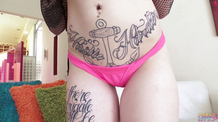 Perv City: Chloe carter si cewek nakal bertato lagi asik masturbasi sendirian