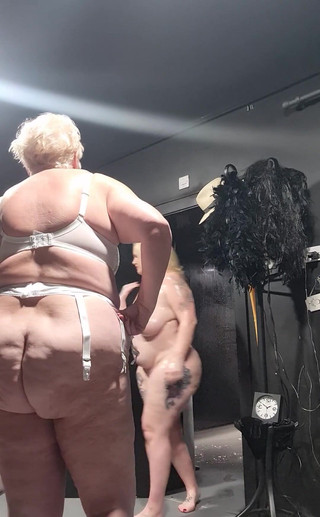 Uk Joolz: Schau zu, wie ich und das schöne Klane-model im studio...