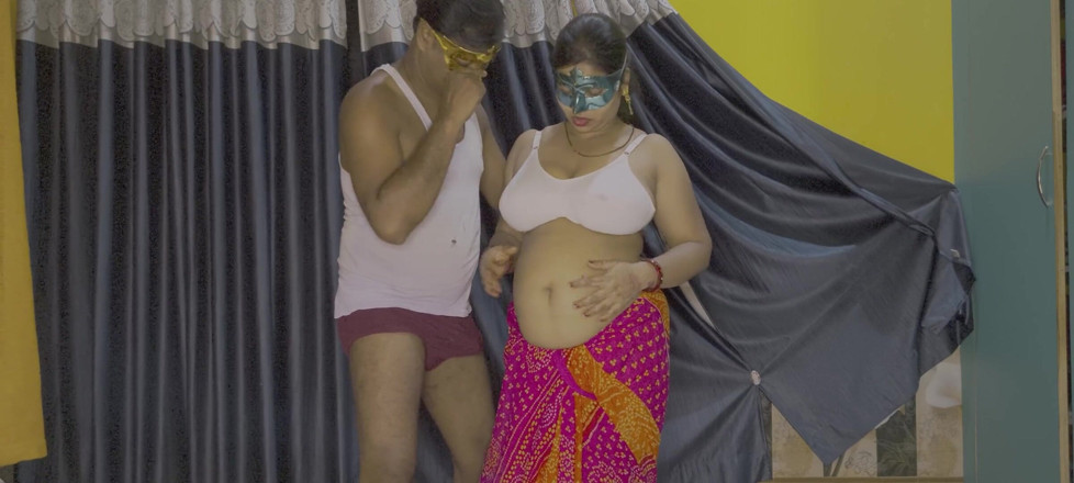 Desihoneycouple: Pooja Bhabhi, секс с твоей Dewar и сквирт