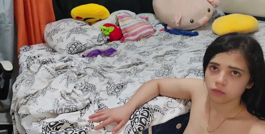 Crisanto999: Güzel genç bir kadını kaydetmek için evime alıyorum