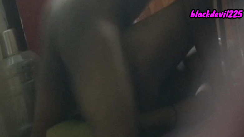 Mandadum: Горячая жена, паренек Фринд