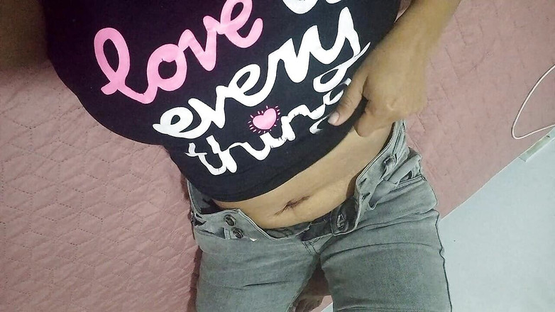 PATY PATY: La troia carina nella sua fantasia !! Prima di andare a...