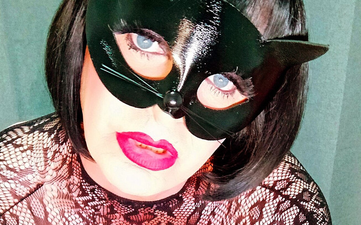 Emma Browne: Trans-katzenmädchen masturbiert