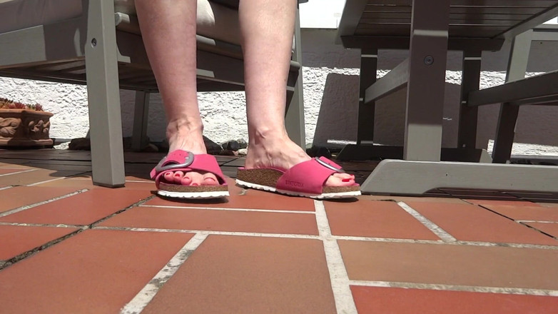 Lady Victoria Valente: Shoe play, toe wiggling, wrinkled soles on the garden terrace