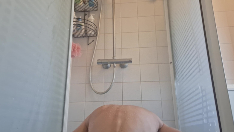 SteveSmokeHolland: Hete zeepachtige douche #7