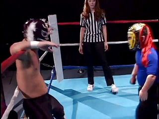 Sex Karma: Midget wrestler gets fucked and rode by the brunette babe