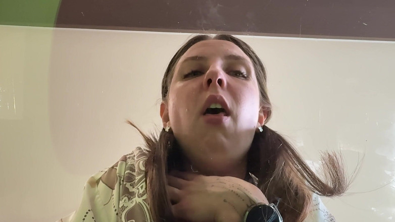 Hottie goddess: Domme dahak: penghinaan batuk