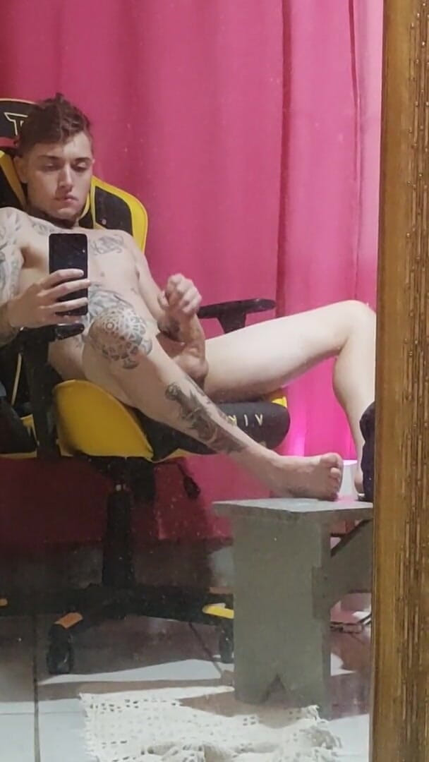 Daniel Tatuado E Safado: Jsem celá hladká a páchnoucí, odhazuji všechny předpoklady o vztahu...