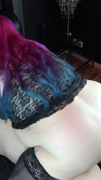 Goth bBW reitet einen schwanz