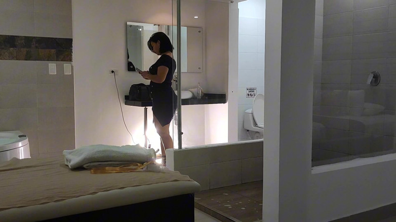 Crisanto999: Old Woman Massage with Happy Ending