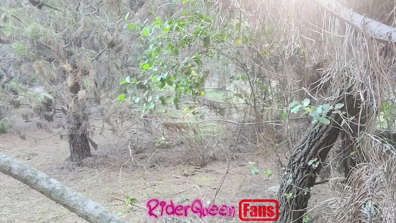 Only Riderqueen BBW Step Mom Latina Alone: Riderqueen в одиночестве, на улице, Видео для фанатов