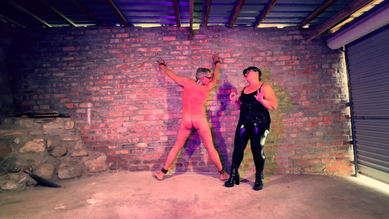 Mistress April: Домина госпожа April - Блок 28